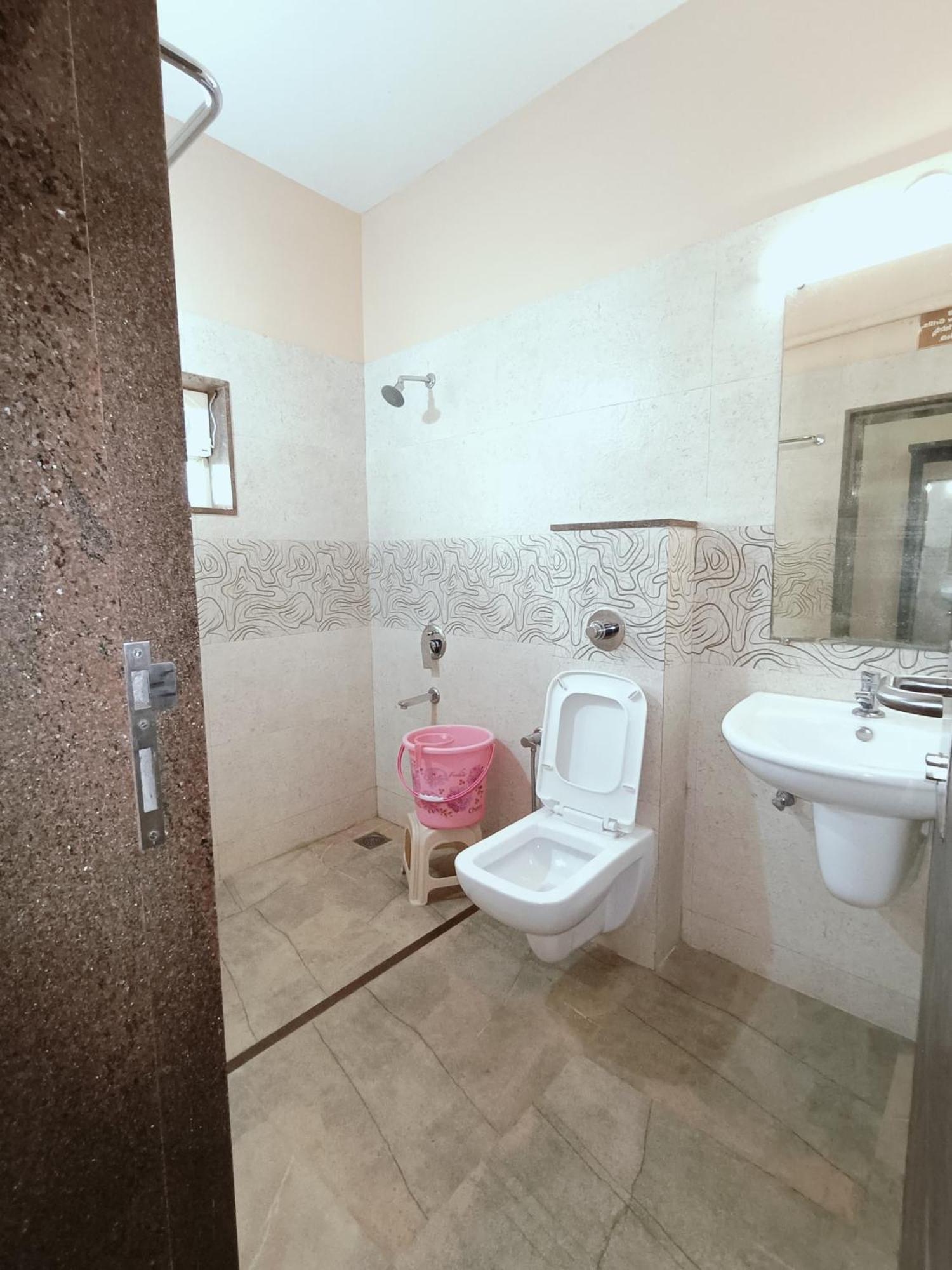 Hotel Mayura Residency Subrahmanya Esterno foto